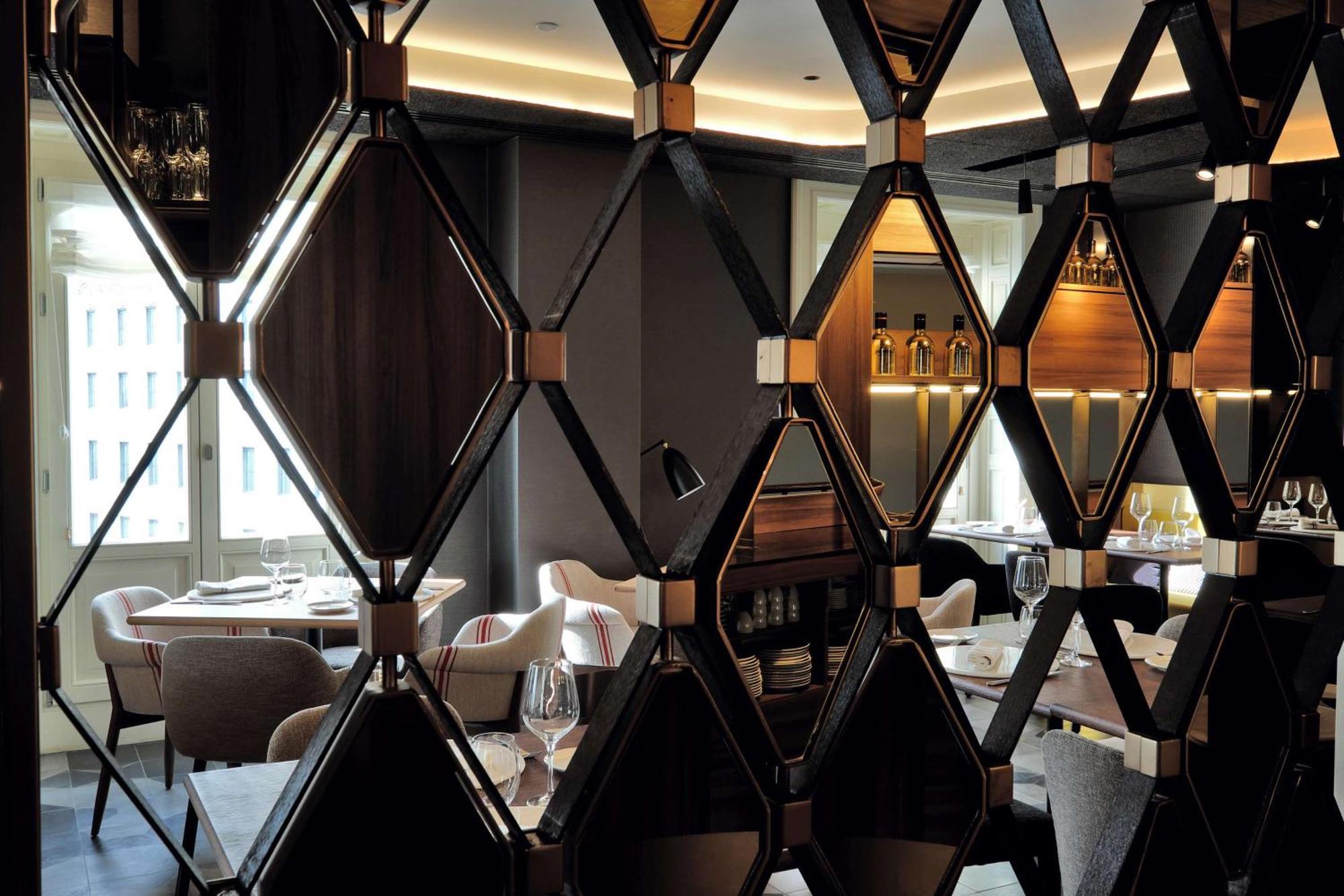 Hotel Nh Collection Madrid Gran Via Esterno foto
