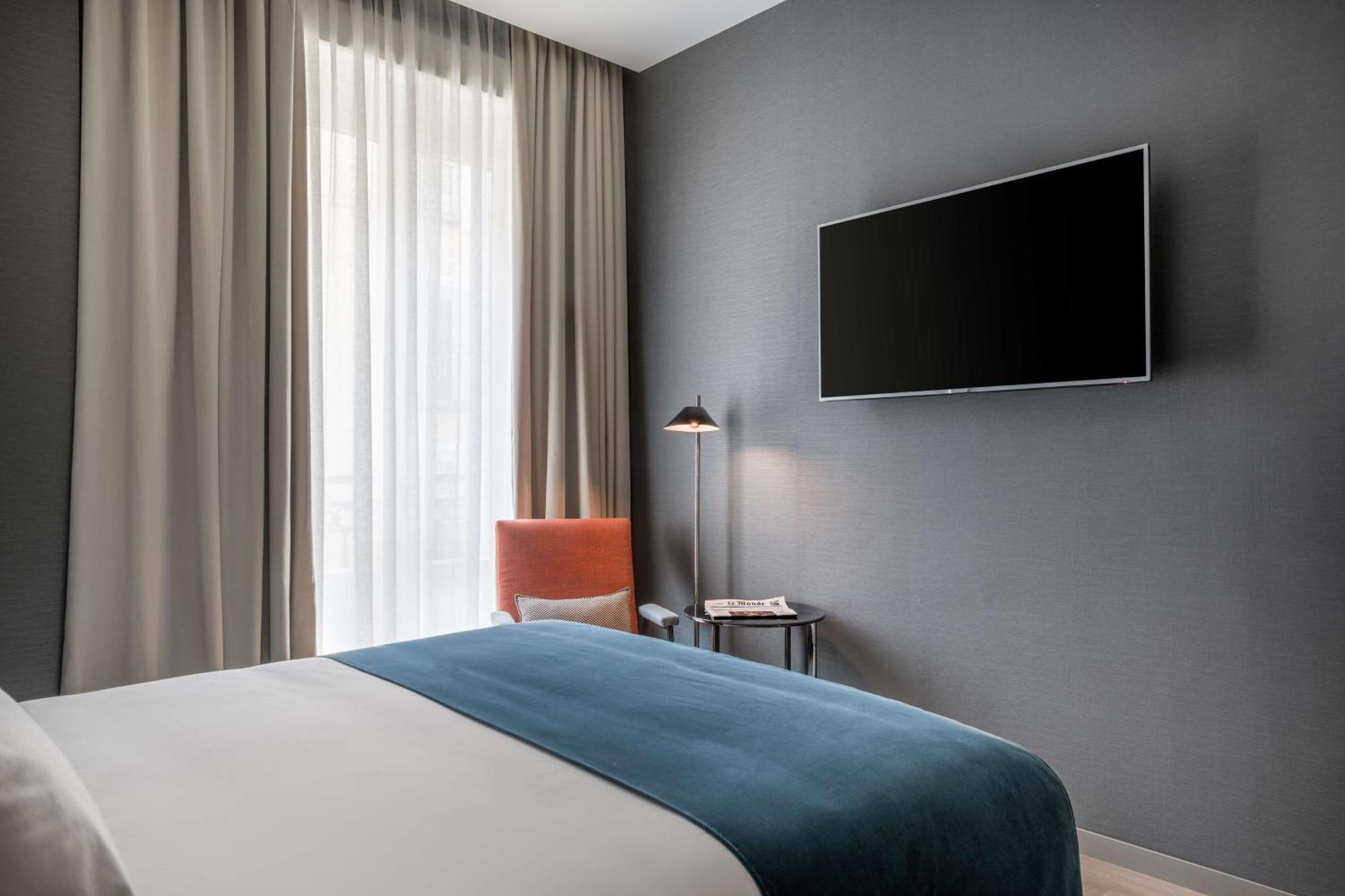 Hotel Nh Collection Madrid Gran Via Esterno foto