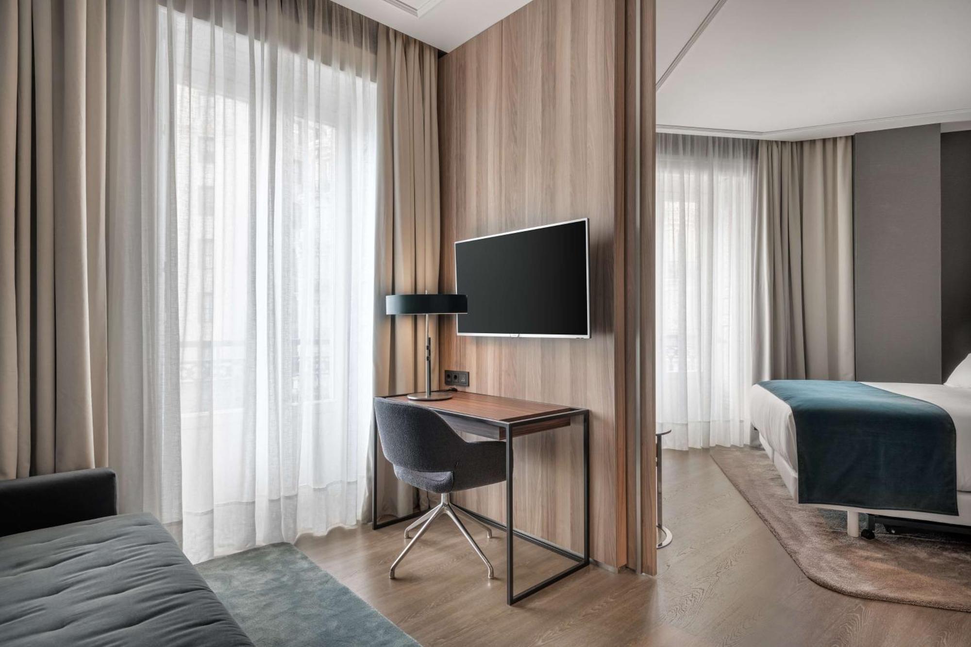 Hotel Nh Collection Madrid Gran Via Esterno foto