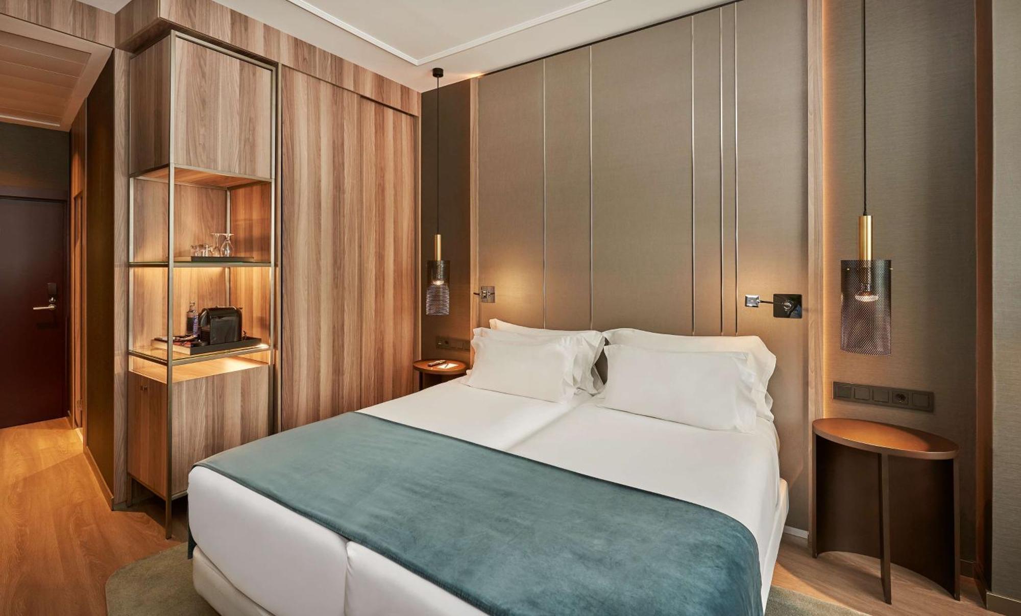 Hotel Nh Collection Madrid Gran Via Esterno foto